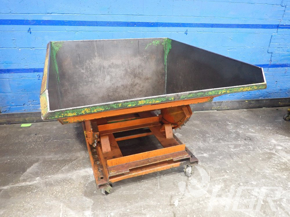 Used Self Dumping Hopper Hgr Industrial Surplus