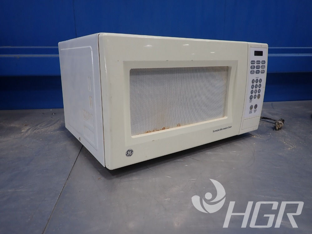 Used Sunbeam Microwave  HGR Industrial Surplus