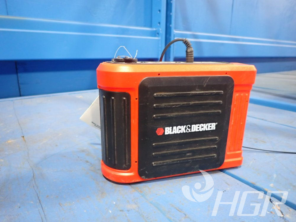 Black & Decker Simple Start Battery Booster Bb7b