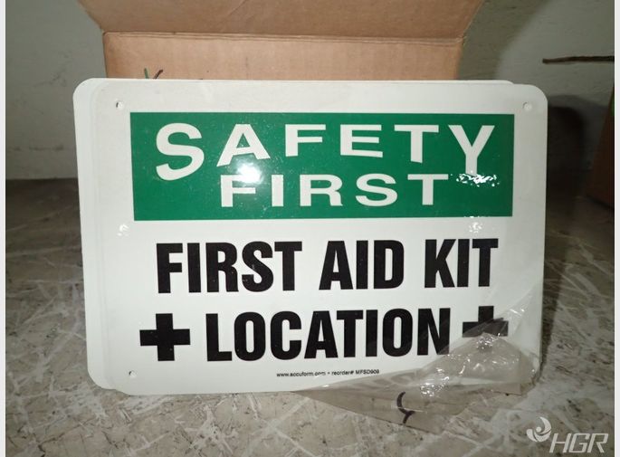  First Aid Kit Signs 