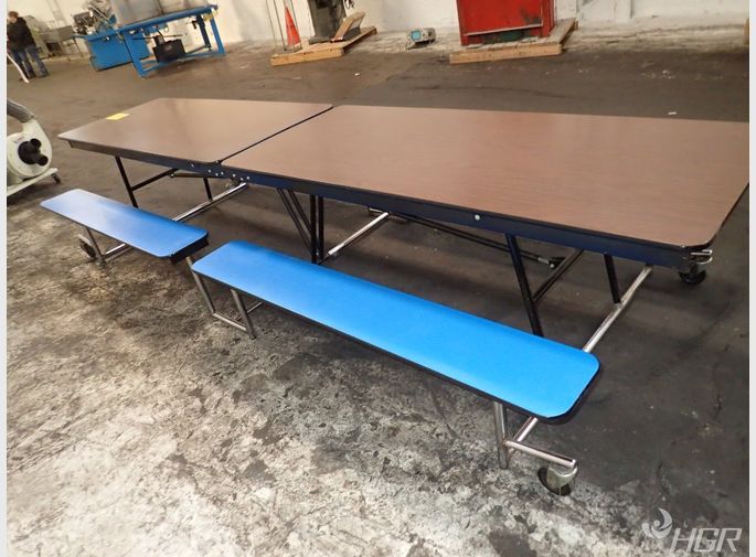  Cafeteria Table