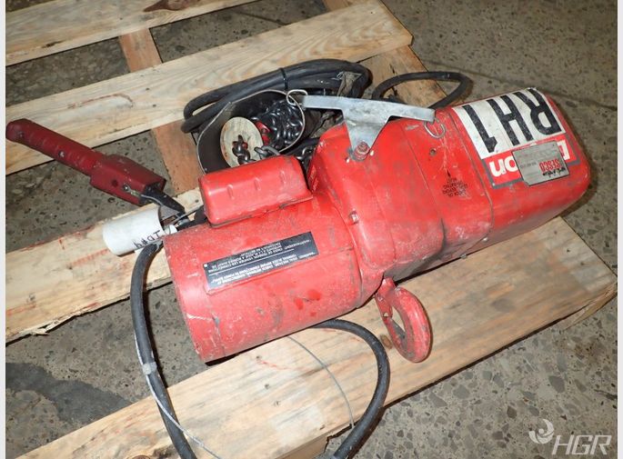 Dayton Electric Chain Hoist