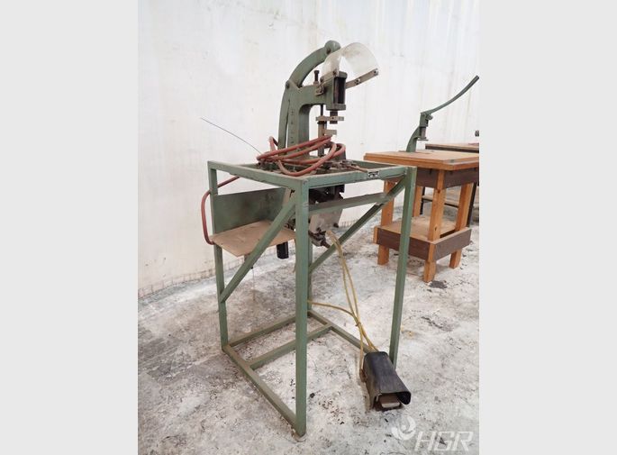 Handy Button Machine Co Pneumatic Eyelet Press