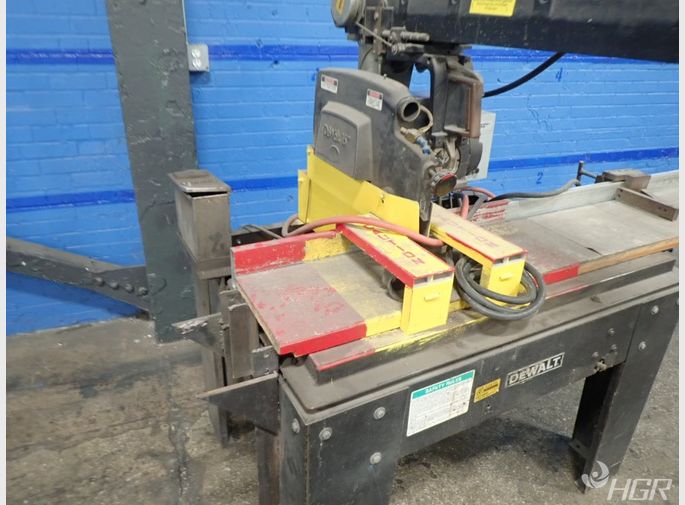 Dewalt  Radial Arm Saw