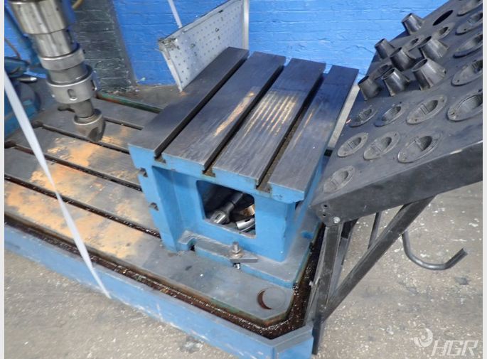 Clasuing  Radial Arm Drill 