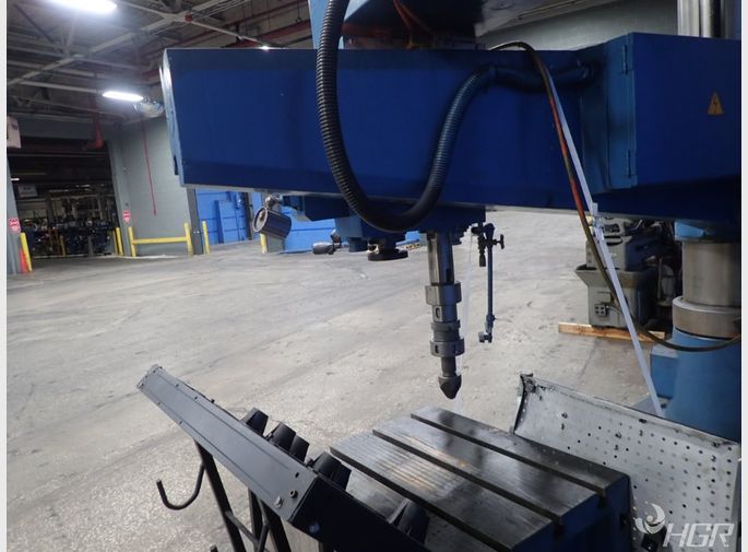 Clasuing  Radial Arm Drill 