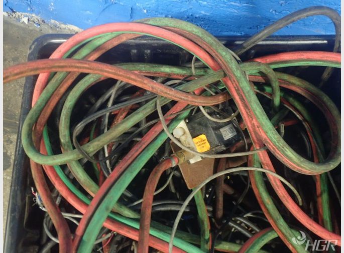  Cables