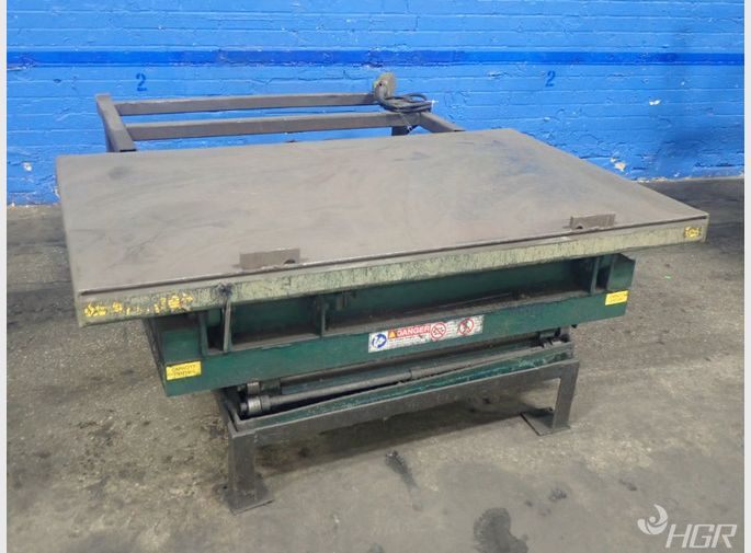 Southworth Lift Table