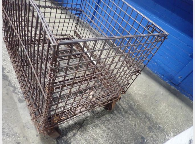  Collapsible Metal Crate