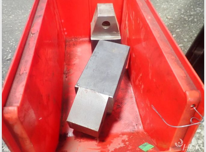  Metal Blocks
