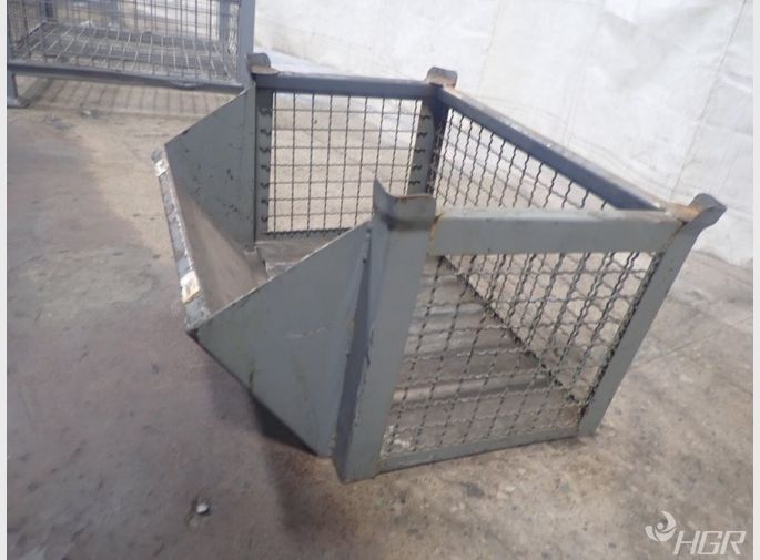  Stackable Wire Basket