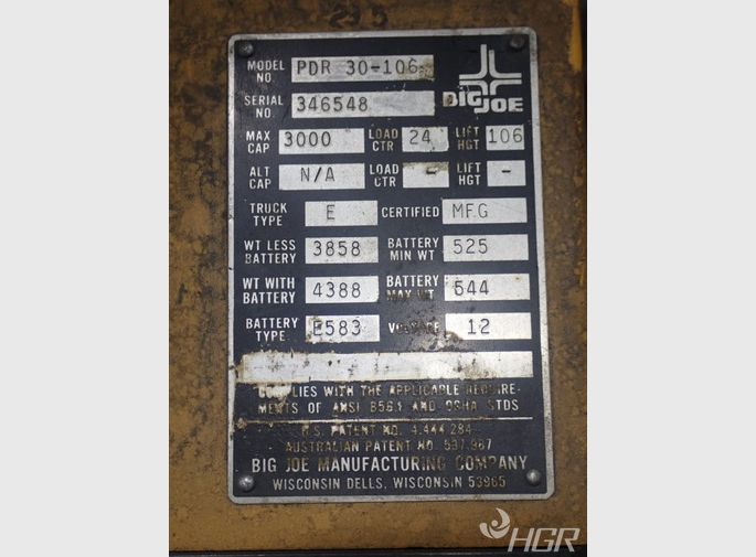 Big Joe Electric Straddle Lift