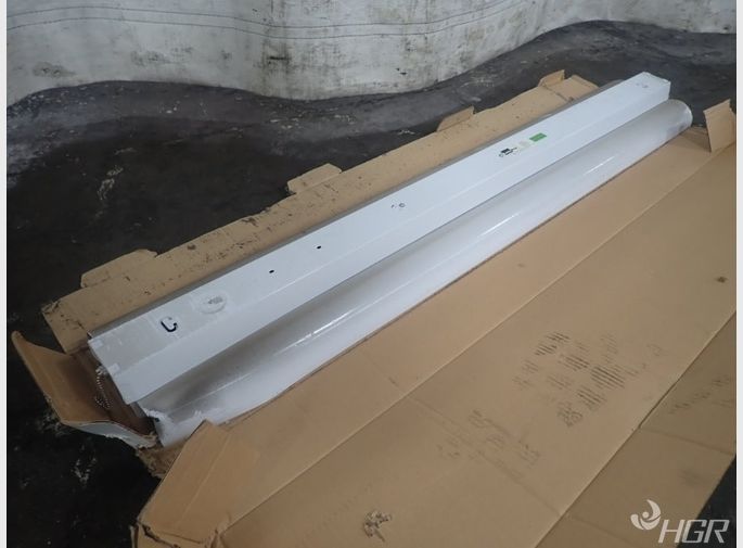 Lumapro Light Fixture
