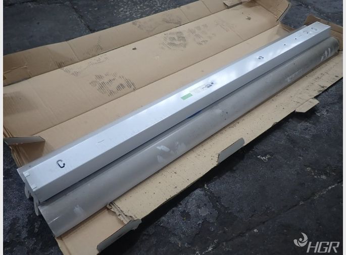 Lumapro Light Fixture