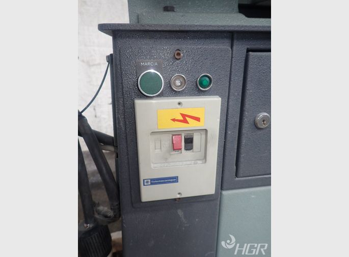  Strip Cutting Machine
