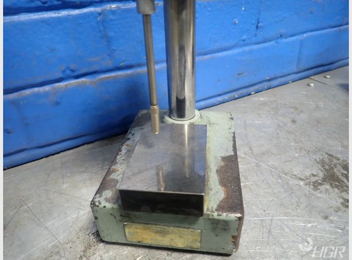  Indicator Stand