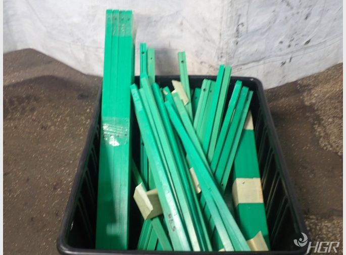  Plastic Rails