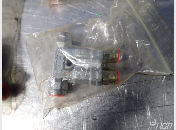 Mag Distribution Valve