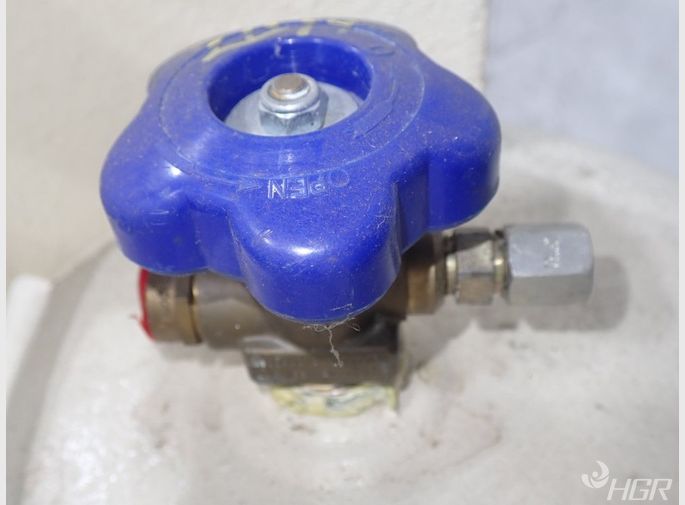  Gas Cylinder