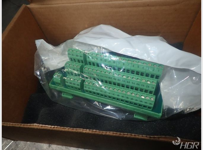 Schneider Electric Digital Output Box