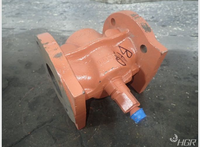  Valve
