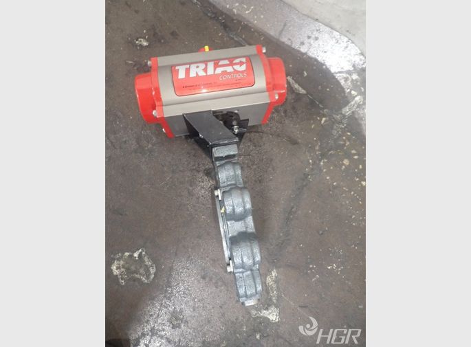 At Controls Butterfly Valve
