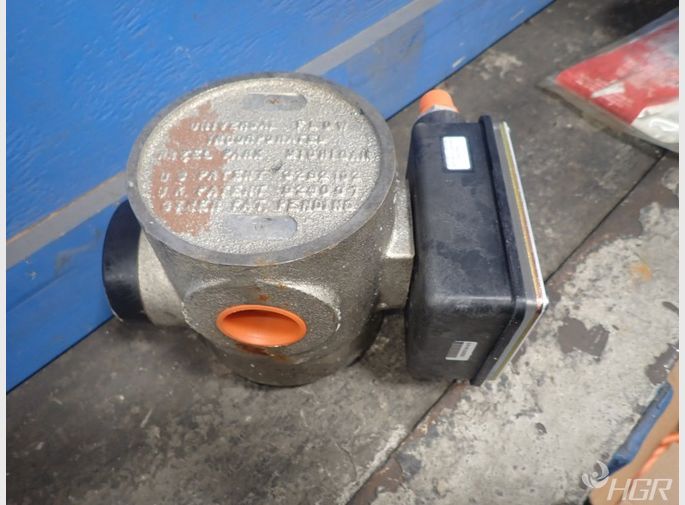 Universal Flow Monitors Flow Meter