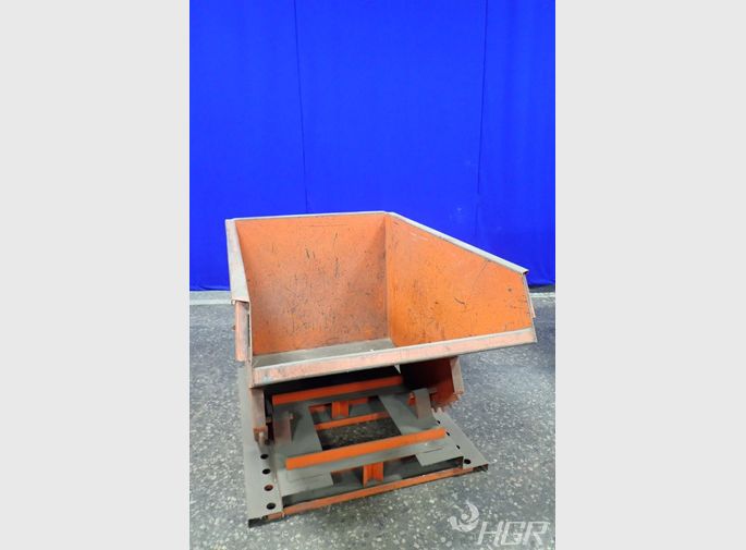 Meco Self Dumping Hopper