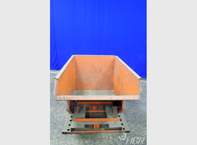 Meco Self Dumping Hopper