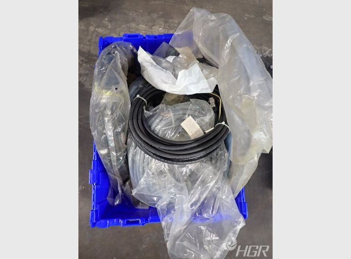  Cables