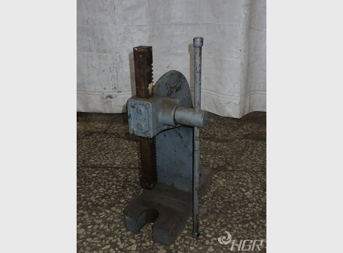 Famco Arbor Press