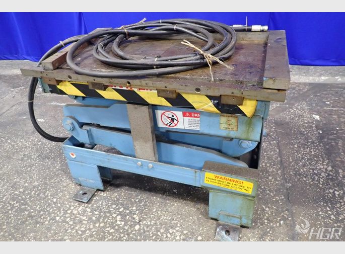 Pentalift Lift Table