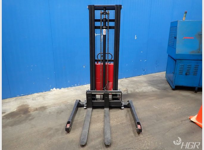 Dayton Power Lift Stacker