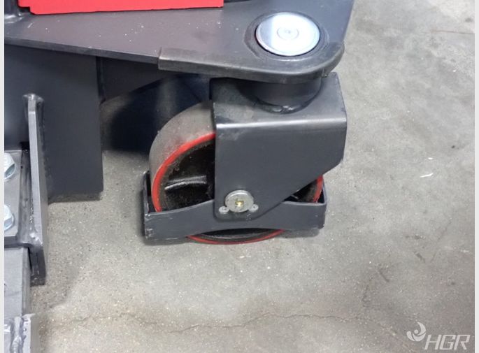 Dayton Power Lift Stacker