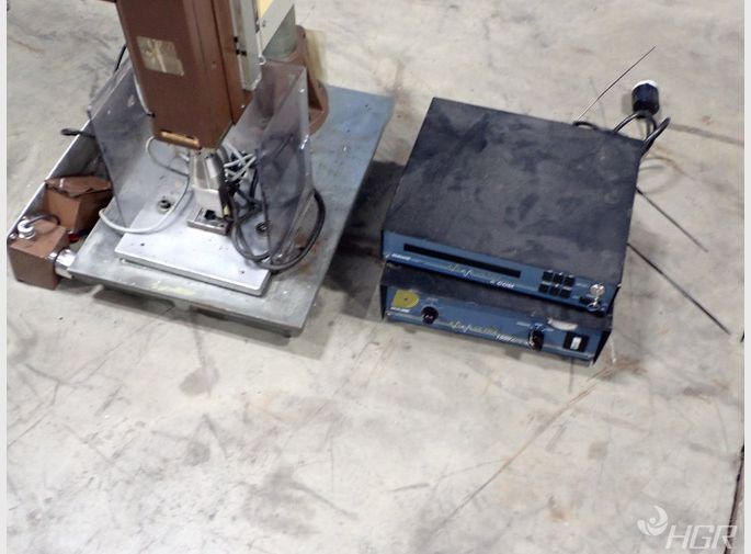 Dukane Ultrasonic Welder