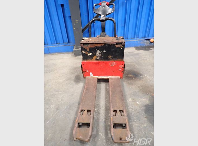 Raymond Electric Pallet Jack