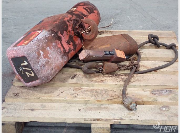 Dayton Chain Hoist