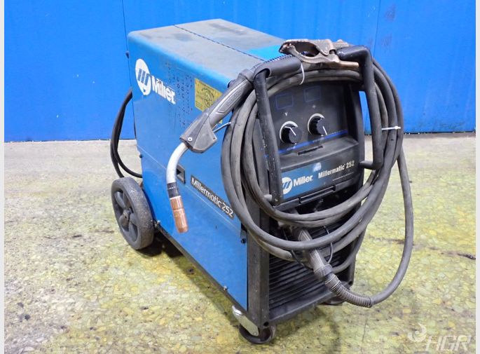 Miller deals 252 welder