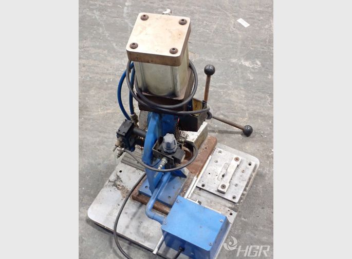 Econo Table Top Molder