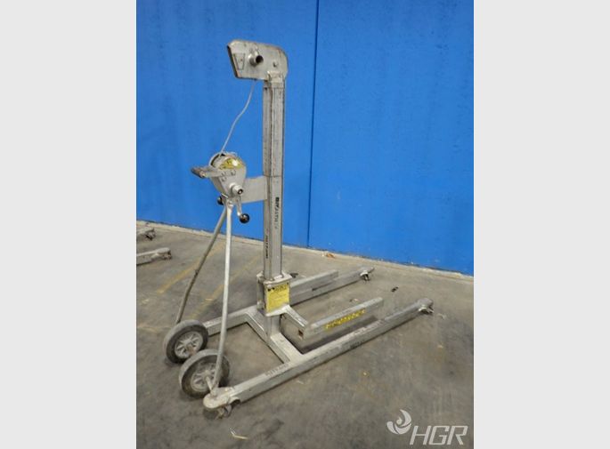 Used Vermette Machine Co. Manually Operated Material Lift HGR