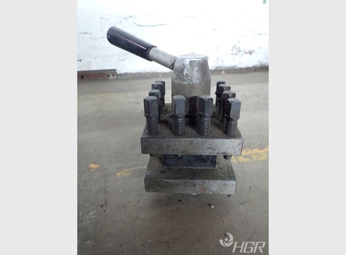  Tool Post