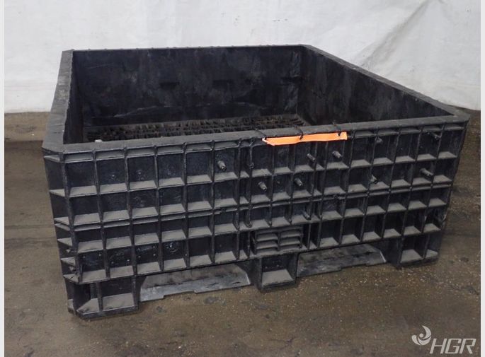  Stackable Plastic Crate