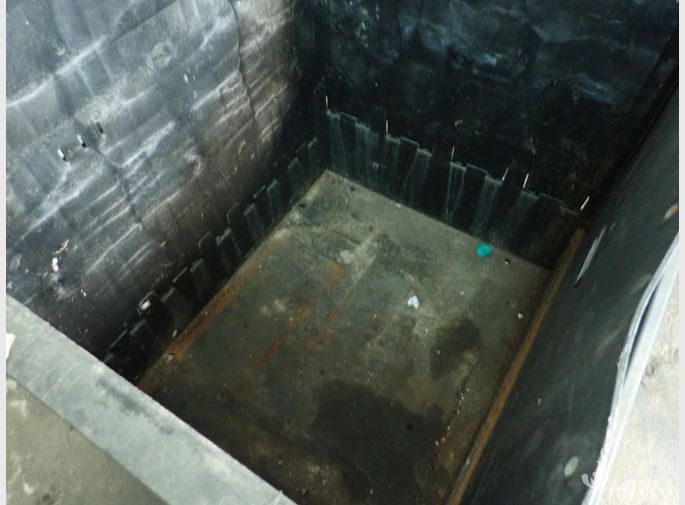  Plastic Bin