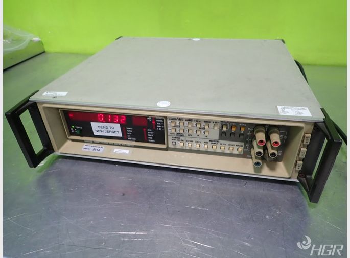  Fluke 8506a Thermal Rms Digital Multimeter Powers On No Other Tests
