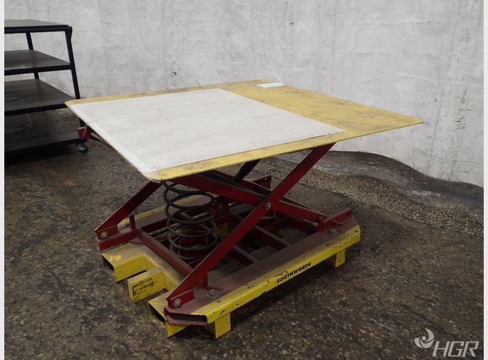Southworth Lift Table