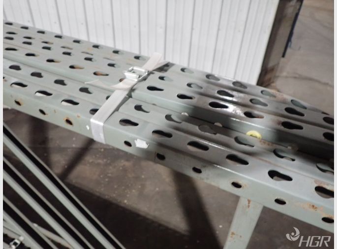  Pallet Racking Lot
