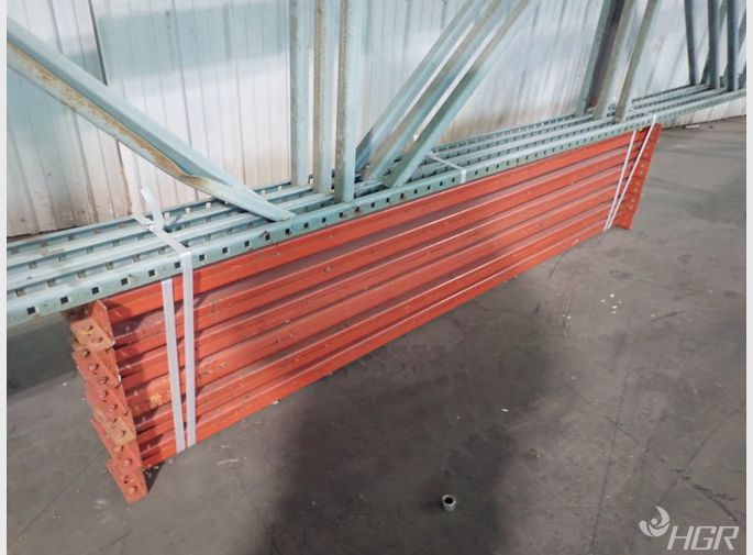 Pallet Racking Lot