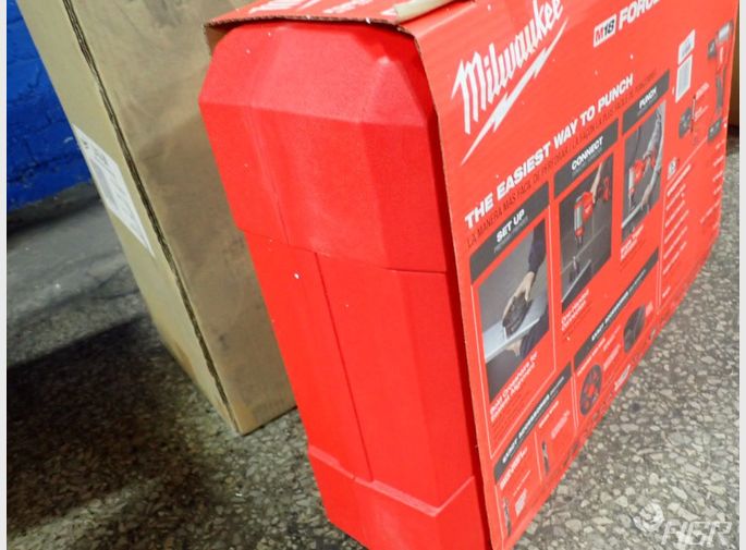 Milwaukee Knockout Tool Kit