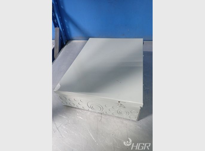 Eaton Enclosed Panel Board