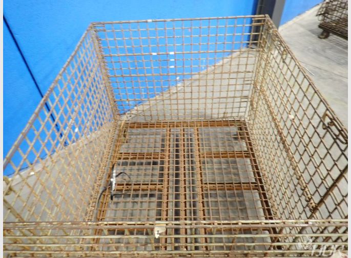  Collapsible Metal Basket